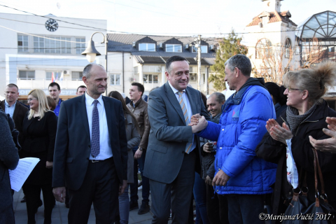 NEBOJŠA STEFANOVIĆ I ALEKSANDAR ANTIĆ RAZGOVARALI SA SURČINCIMA