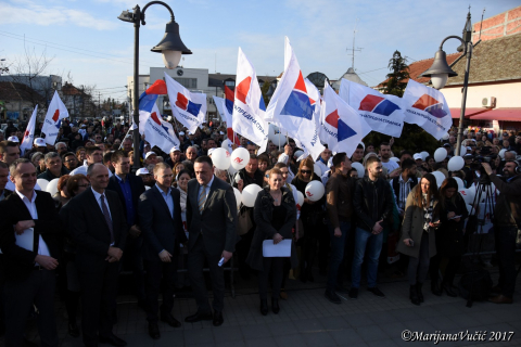 NEBOJŠA STEFANOVIĆ I ALEKSANDAR ANTIĆ RAZGOVARALI SA SURČINCIMA